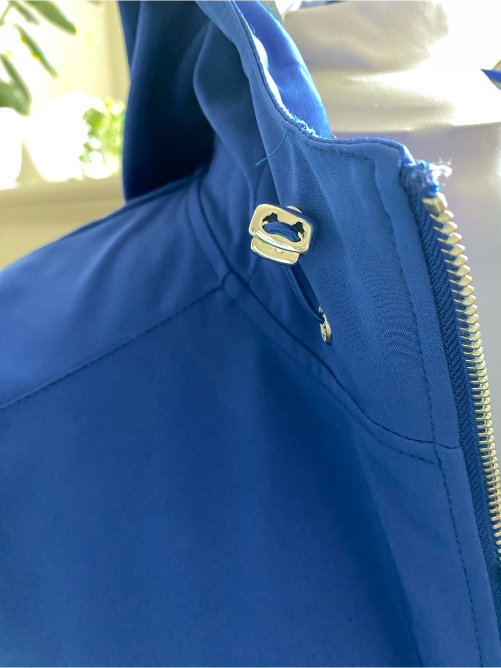 Calvin Klein All Weather Blue Hooded Women's Raincoat - Medium P - Picture 3 of 6